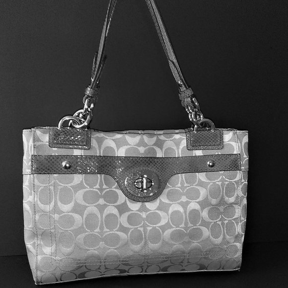 Vintage Coach Signature Penelope F16540 Handbag - Picture 2 of 16